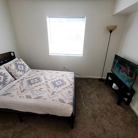 4 Bedrooms & 2.5 Bathrooms In La Los Angeles Bagian luar foto